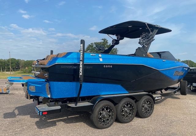 Malibu Wakesetter 25 LSV