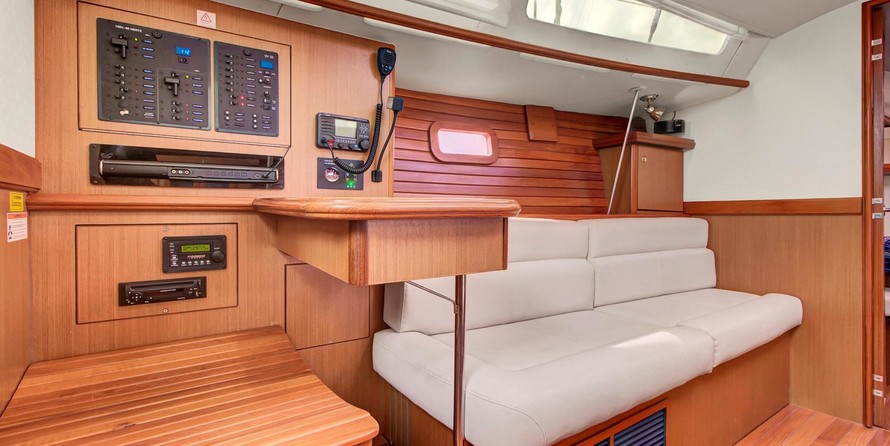 Marlow-Hunter 40