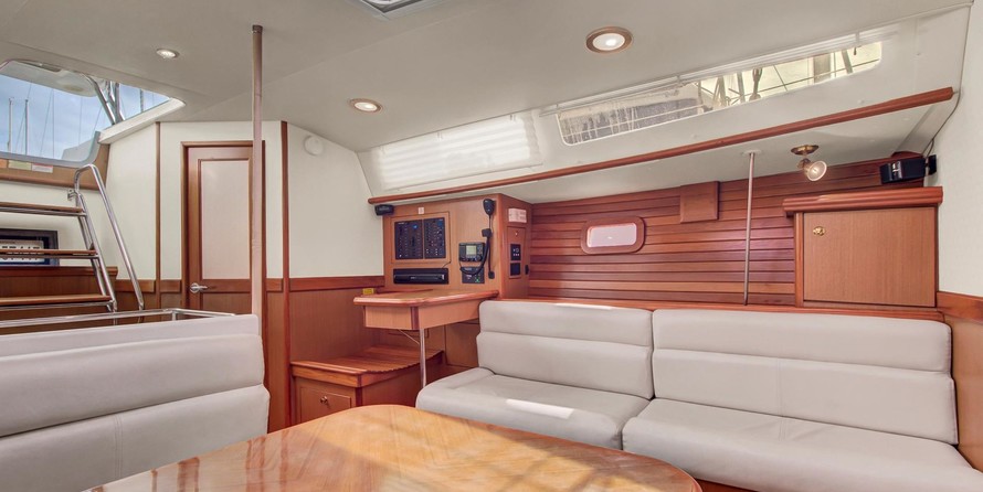 Marlow-Hunter 40
