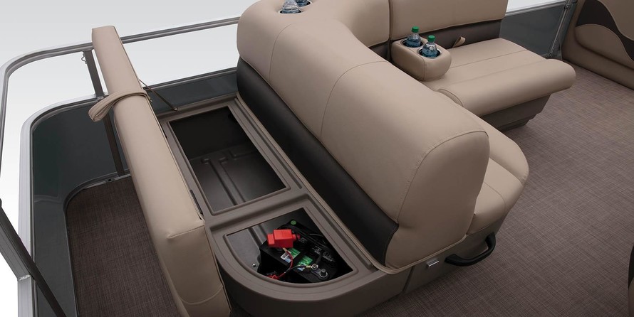 Sun Tracker Party Barge 18 DLX