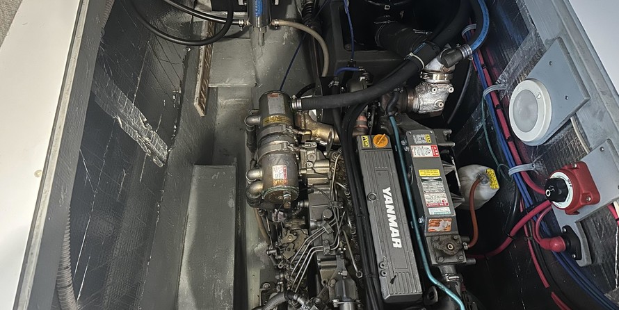 Endeavour trawlercat 44