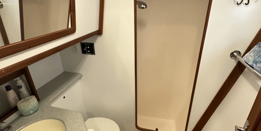 Endeavour trawlercat 44