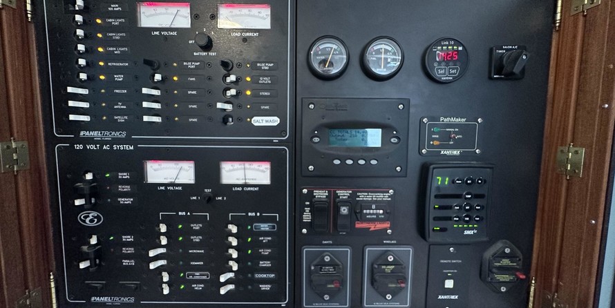 Endeavour trawlercat 44