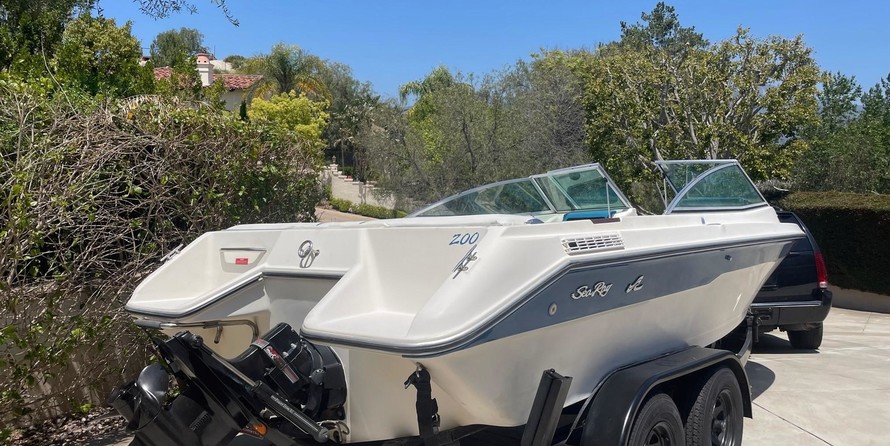 Sea ray 260 bow rider select