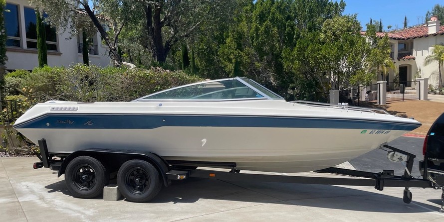 Sea ray 260 bow rider select