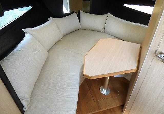 Cranchi Endurance 30