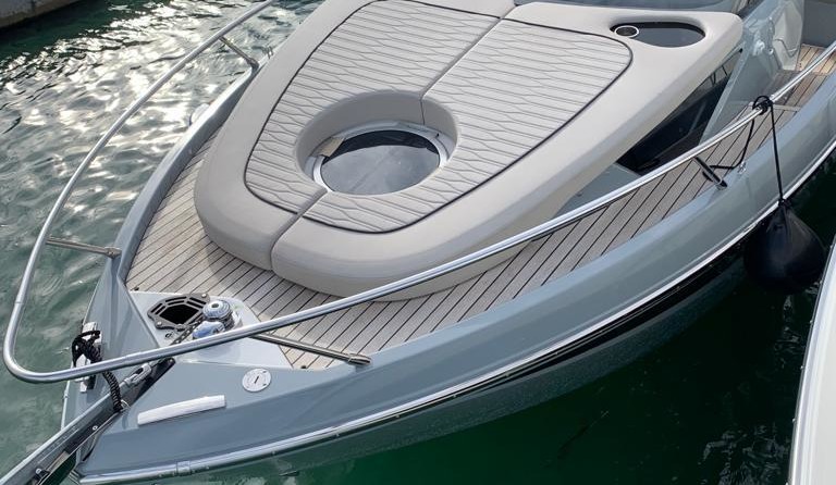 Cranchi Endurance 30