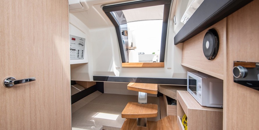 Cranchi Endurance 30