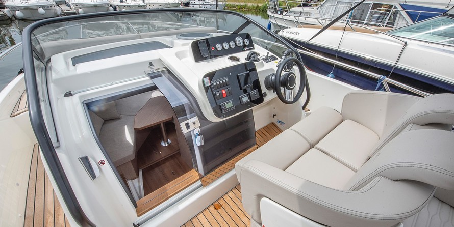 Cranchi Endurance 30