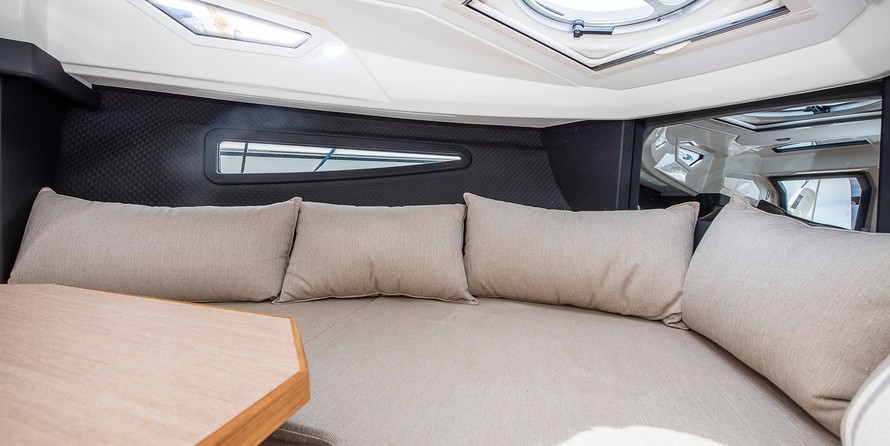 Cranchi Endurance 30