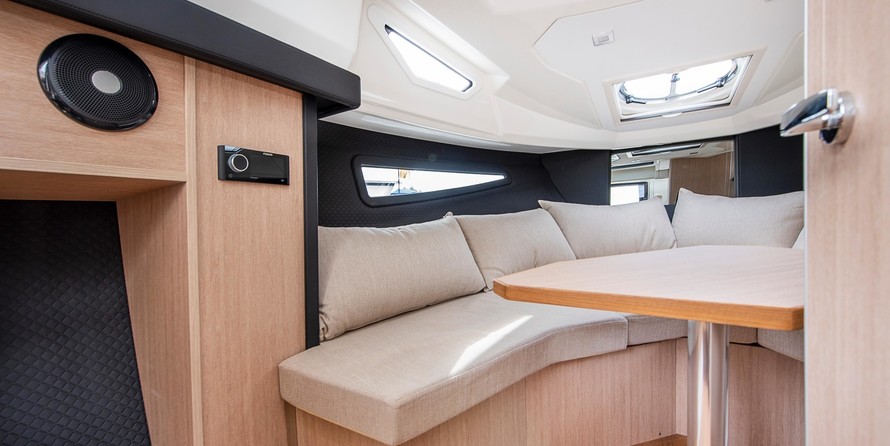 Cranchi Endurance 30