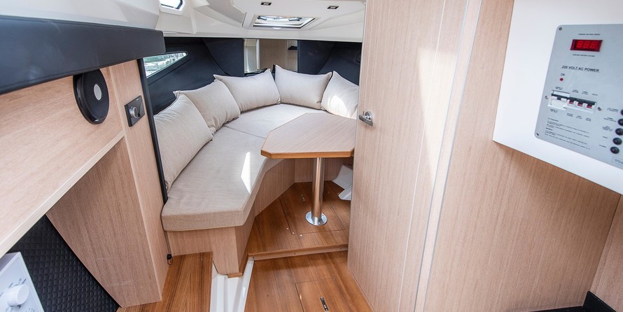 Cranchi Endurance 30