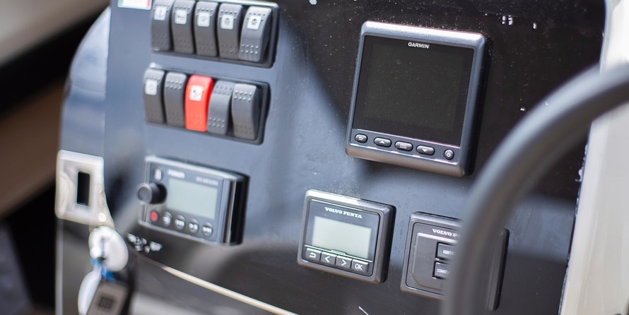 Cranchi Endurance 30