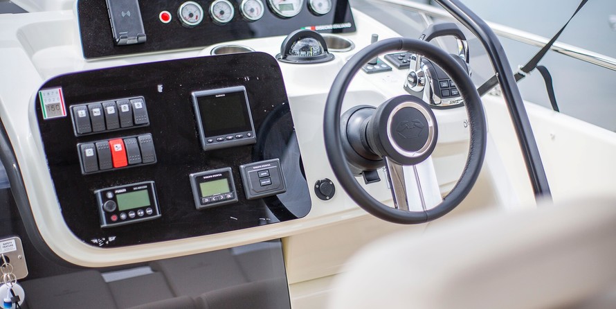 Cranchi Endurance 30