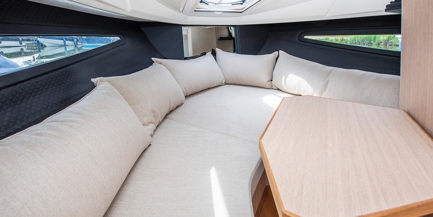 Cranchi Endurance 30