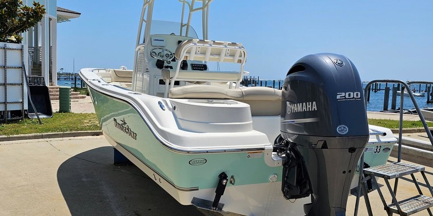 Nauticstar 2302 legacy