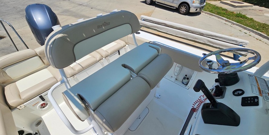 Nauticstar 2302 legacy