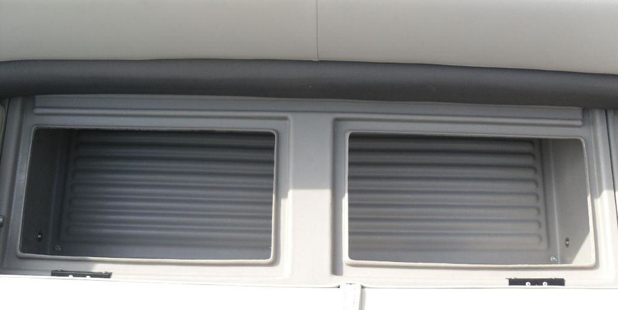 Sun Tracker Party Barge 18 DLX