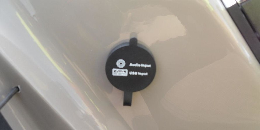 Sun Tracker Party Barge 18 DLX