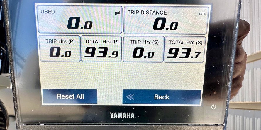 Cobia 217 center console