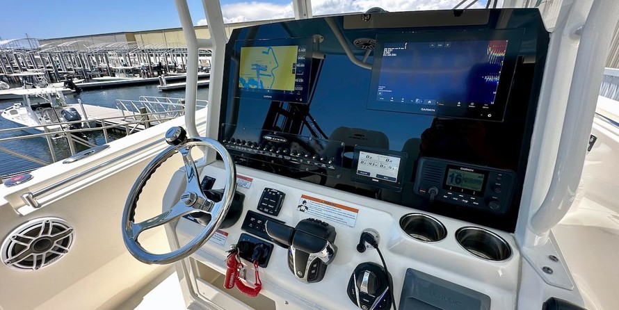 Cobia 217 center console