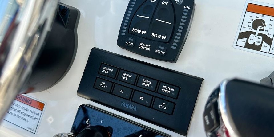 Cobia 217 center console