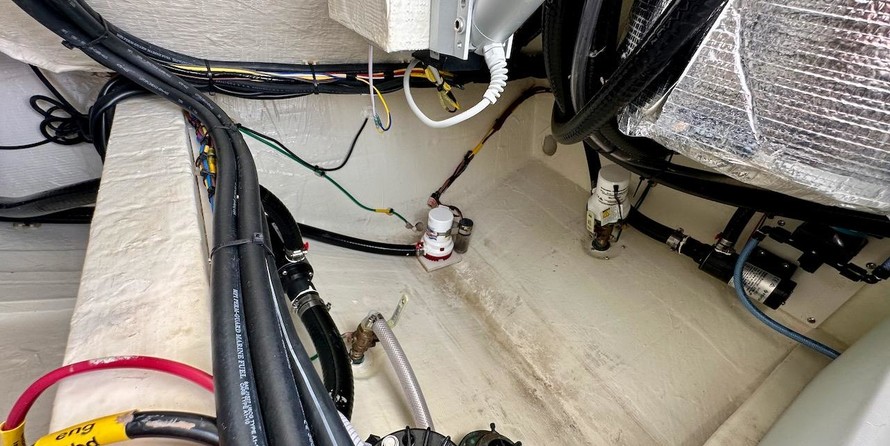 Cobia 217 center console