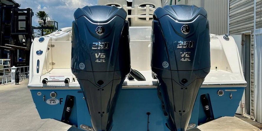 Cobia 217 center console