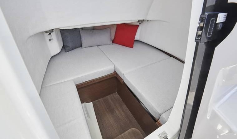 Jeanneau Cap Camarat 7.5 CC