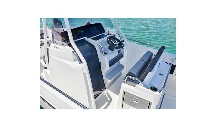 Jeanneau Cap Camarat 7.5 CC