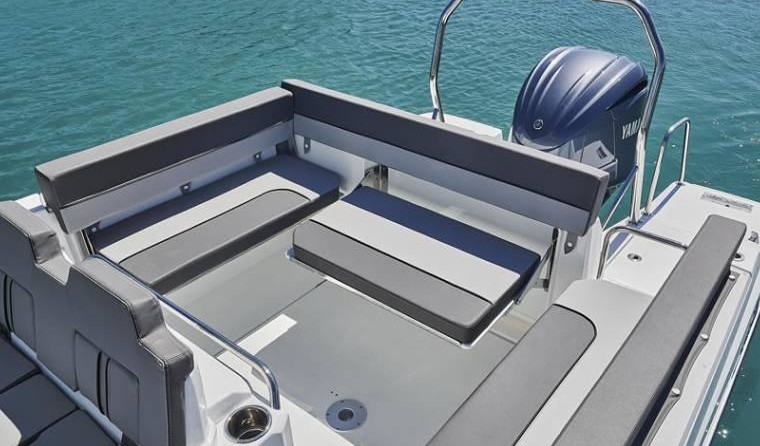 Jeanneau Cap Camarat 7.5 CC