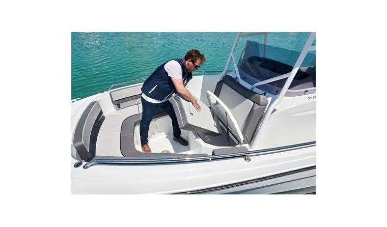 Jeanneau Cap Camarat 7.5 CC