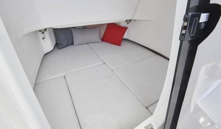 Jeanneau Cap Camarat 7.5 CC