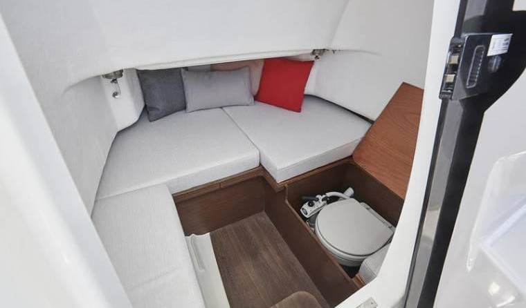 Jeanneau Cap Camarat 7.5 CC