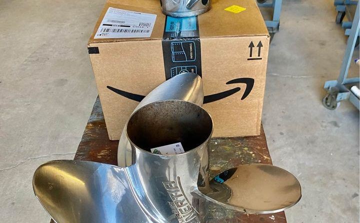 Grady-White Freedom 275