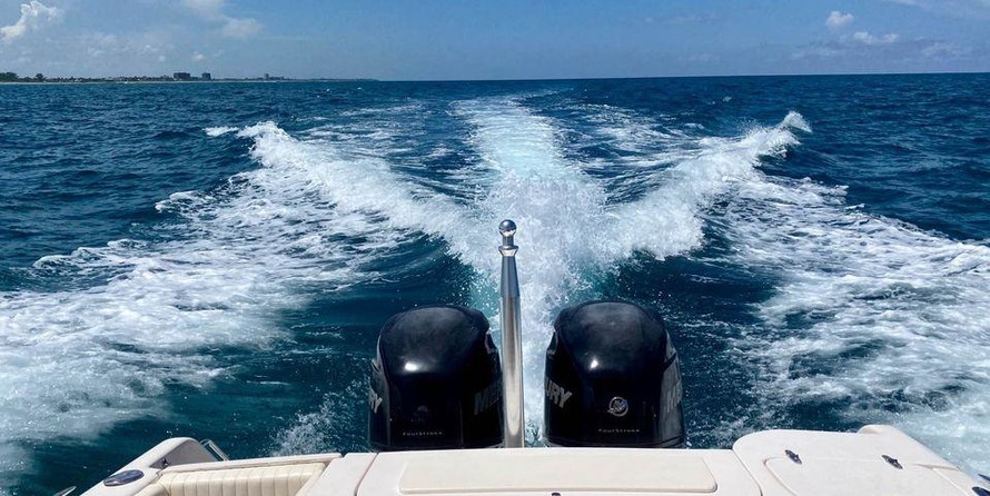 Grady-White Freedom 275