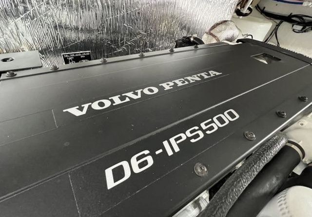 Cruisers Yachts 42 Cantius