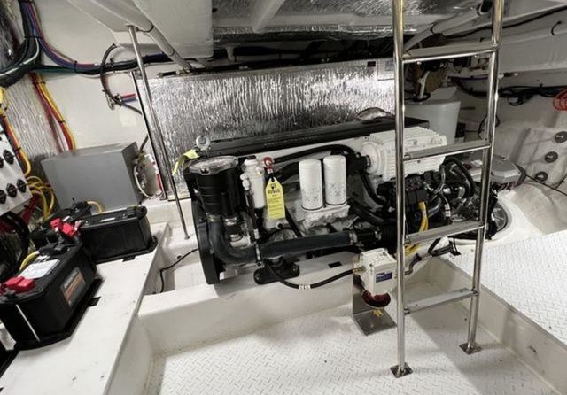 Cruisers Yachts 42 Cantius