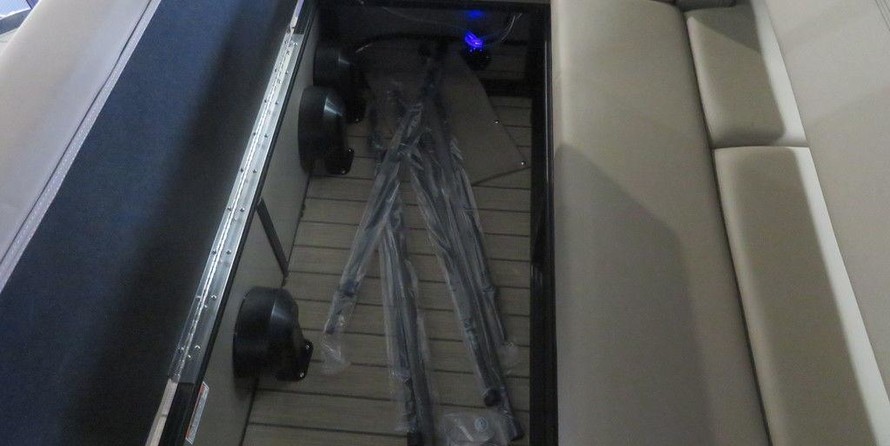 Starcraft Marine SLS 3