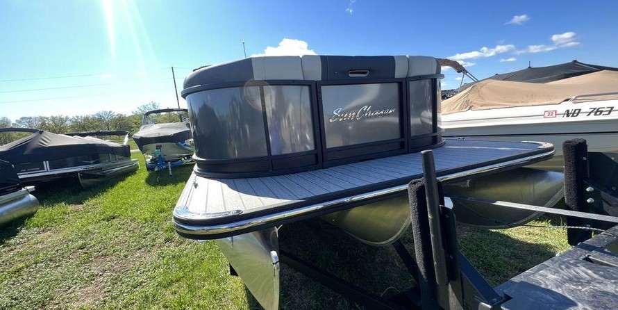 SunChaser 24 SB BUNK TRAILER 150HP
