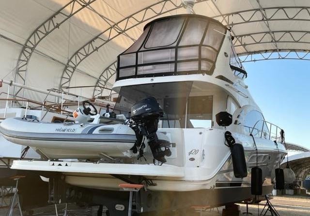 Sea ray 420 sedan bridge