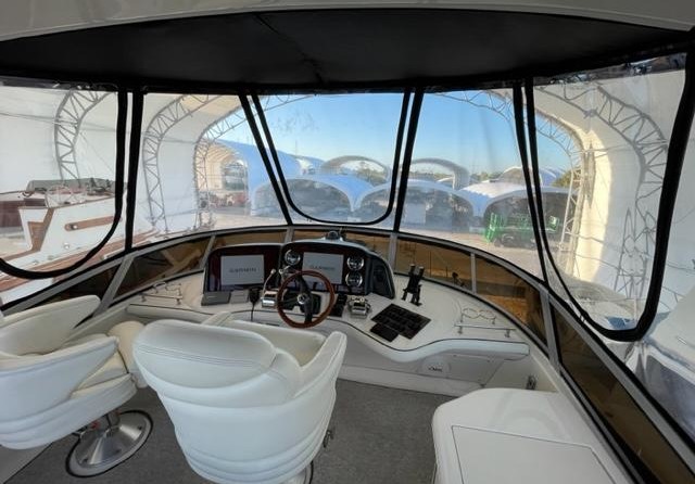 Sea ray 420 sedan bridge