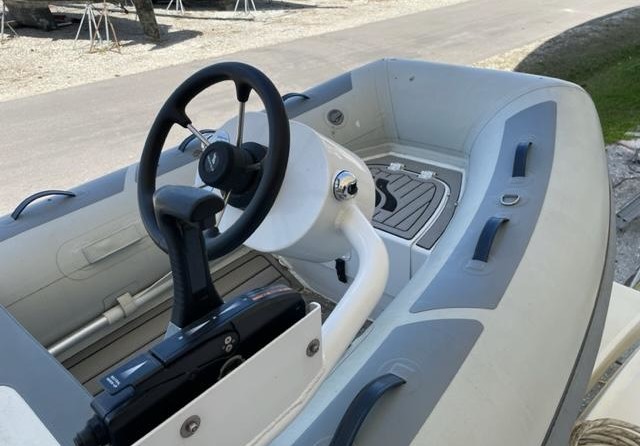 Sea ray 420 sedan bridge