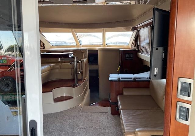 Sea ray 420 sedan bridge