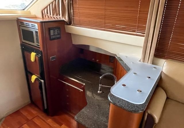 Sea ray 420 sedan bridge