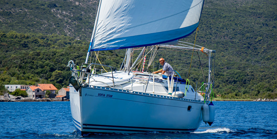 Jeanneau Jeanneu Sun Odyssey42. 2