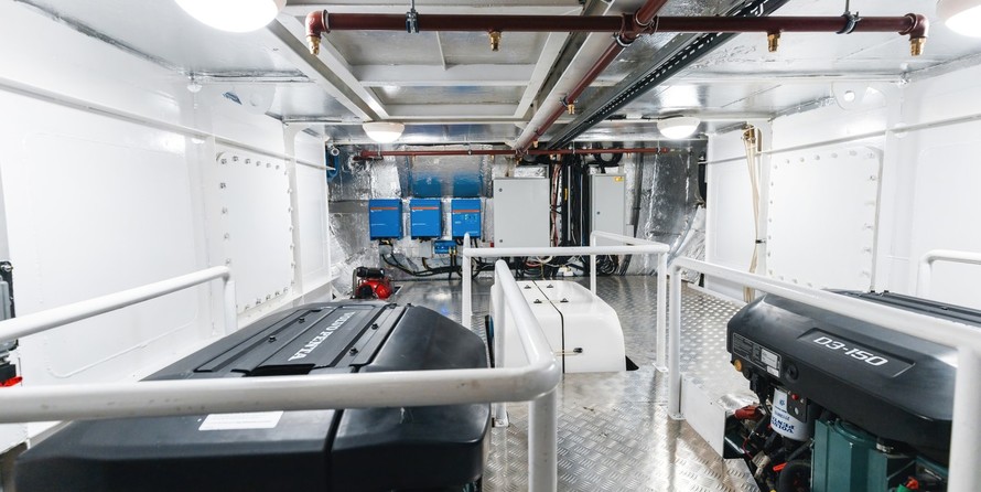 Яхты Попилов Попилов Аура 14.99