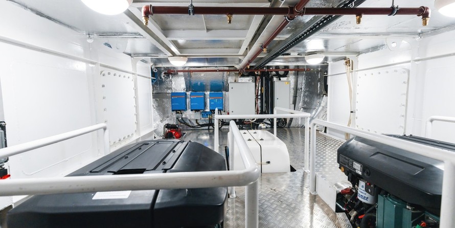 Яхты Попилов Попилов Аура 14.99