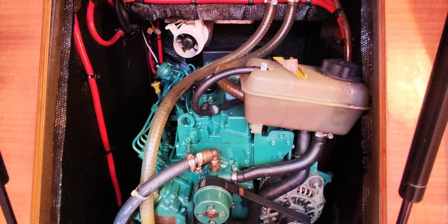 Dufour Grand Large 382