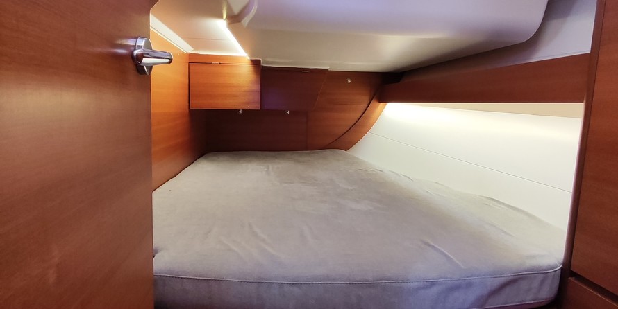 Dufour Grand Large 382